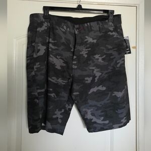 Men's Burnside Camouflage Army Hybrid Shorts Size 36